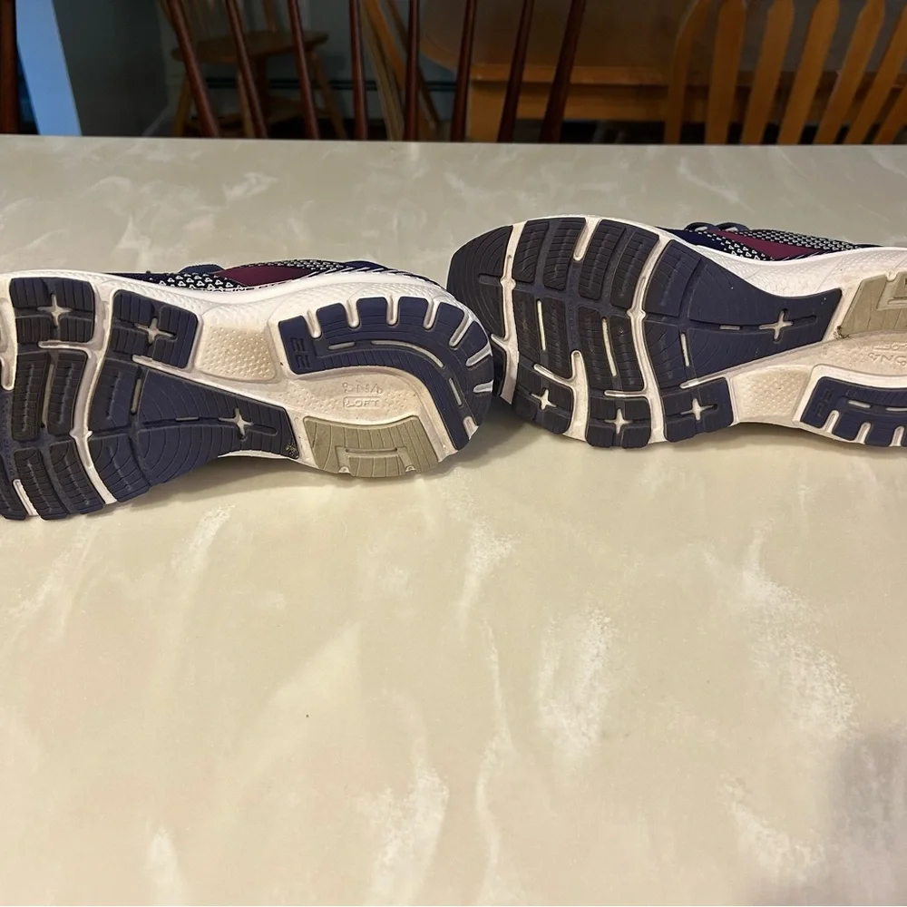 Brooks Women's Athletic Shoes - Navy and Magenta - Picture 6 of 6